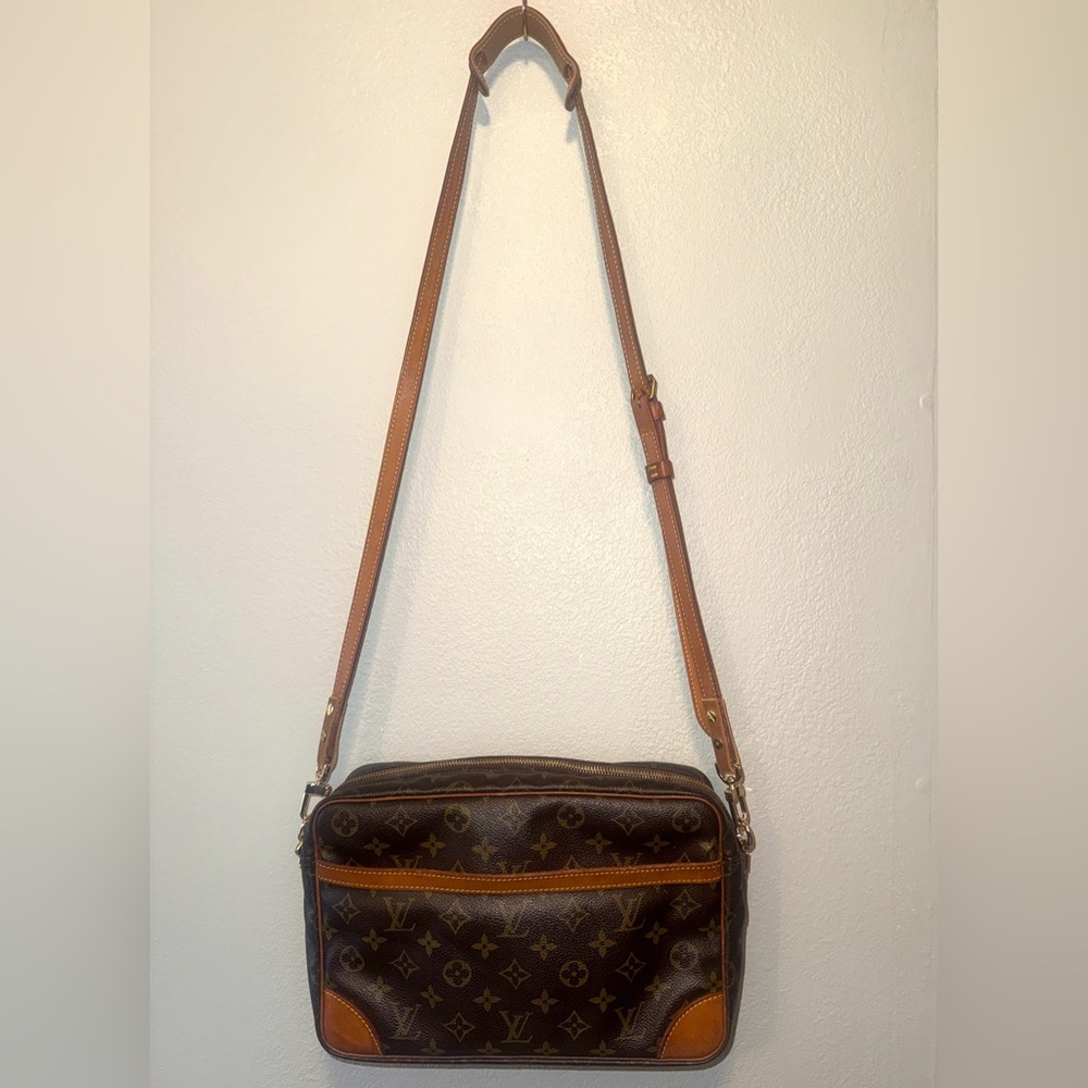 Louis Vuitton monogram Trocadero 27 shoulder bag crossbody vintage